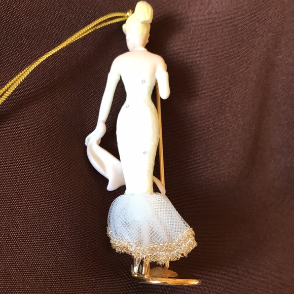 🎄Lenox Christmas Mattel Ornament Solo In the Spotlight Barbie 2004 - Picture 6 of 8